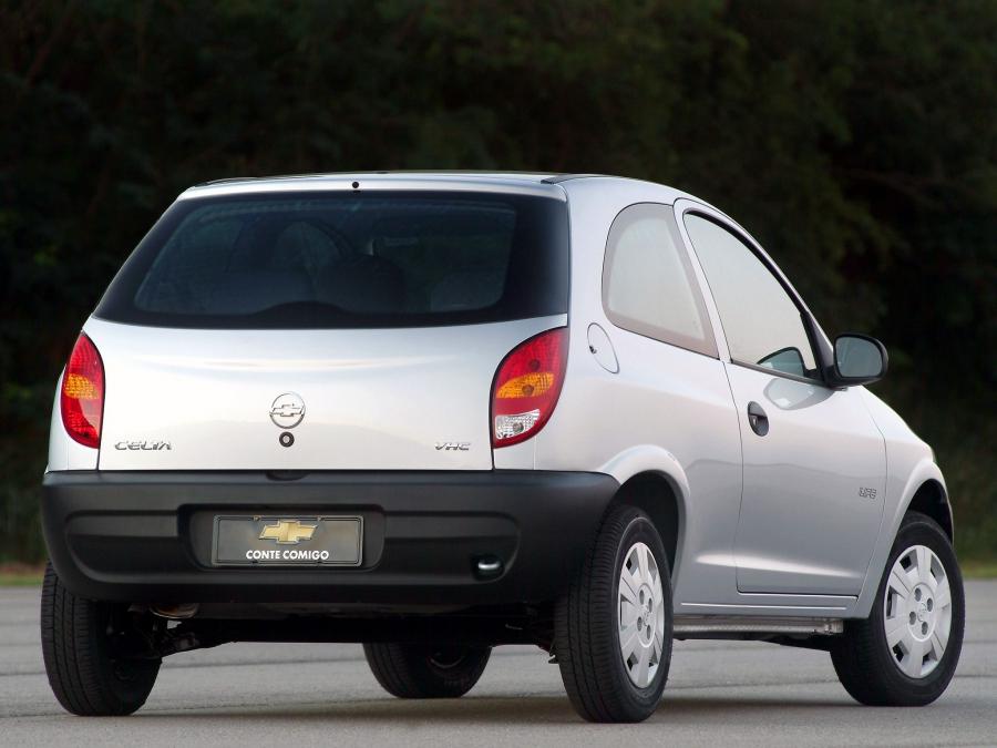  Chevrolet Celta 3-Door 2000 года  (фото 2 из 8)